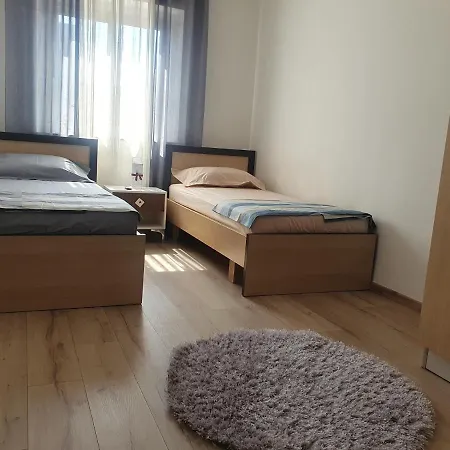 In The Heart Of , Bllok Apartament